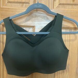 Lululemon enlite bra 38c excellent condition